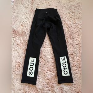 soulcycle cropped legging